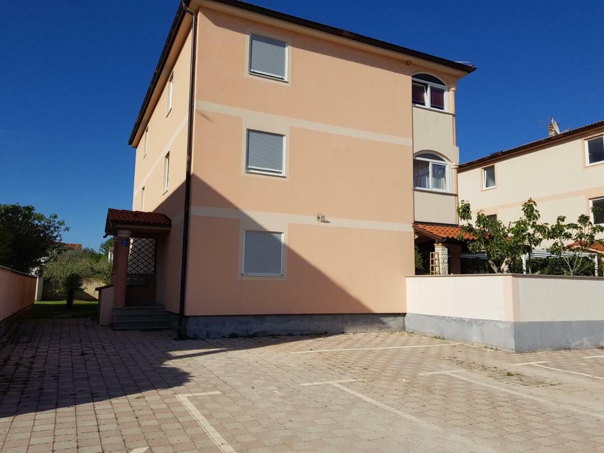Apartment Onbria Mar Medulin Exterior foto